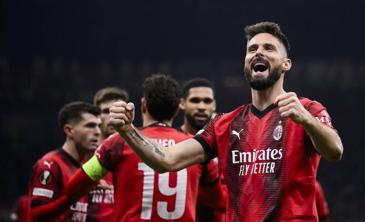 前热火助教爆料莱利曾威胁某超级球星：宁可以交易你也不解雇他（前热火助教称莱利曾放话给某超级球星：宁可把你交易走也不解雇他）