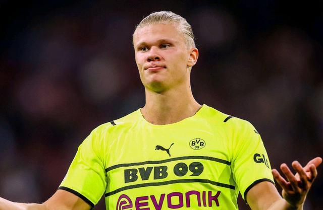 继续削减成本，邮报：曼联提前终止位于伦敦的办公楼10年租约（为缩减支出，邮报称曼联已提前终止其伦敦办公楼十年期租约）