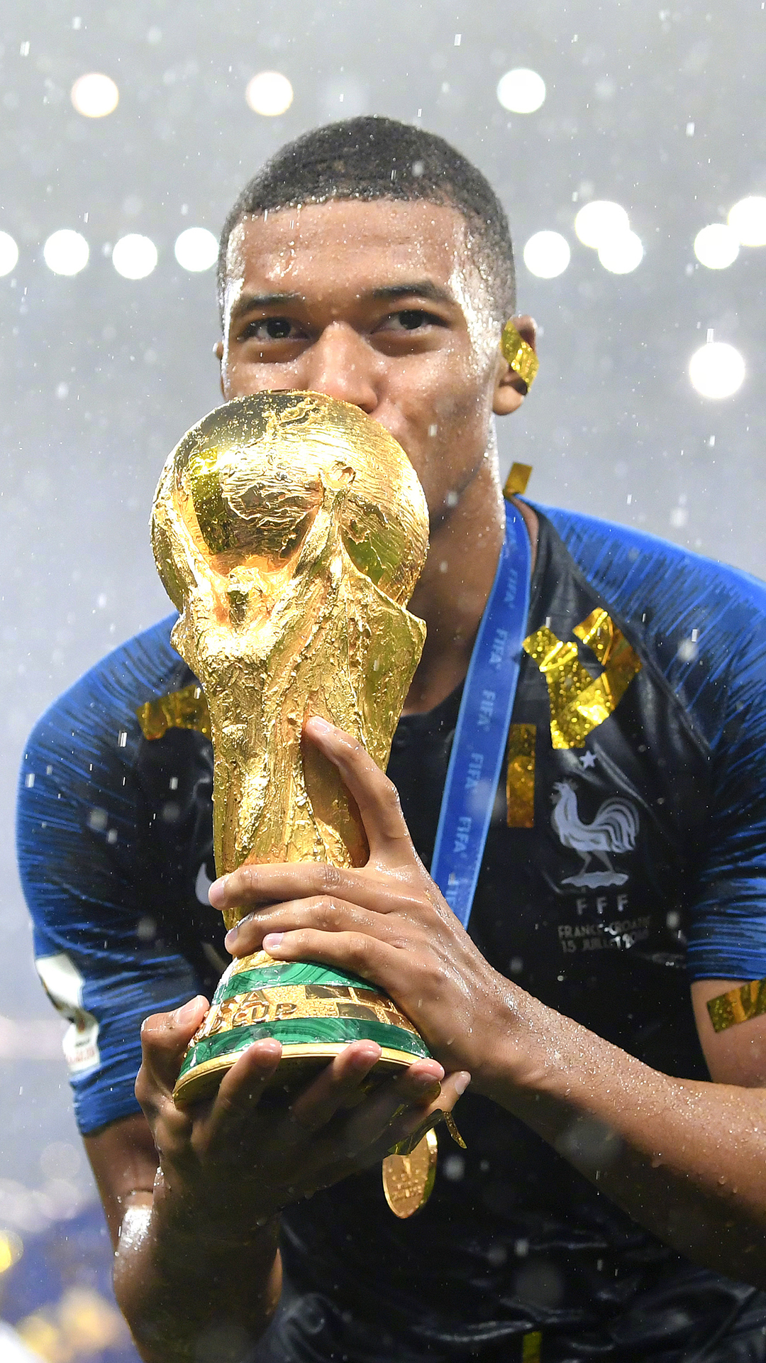 官方：皇家贝蒂斯与72岁主帅佩莱格里尼续约至2027年（官宣：72岁佩莱格里尼与皇家贝蒂斯续约，合同至2027年）